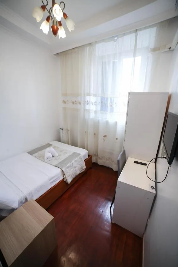 Kaydee Guesthouse Roma 2*,