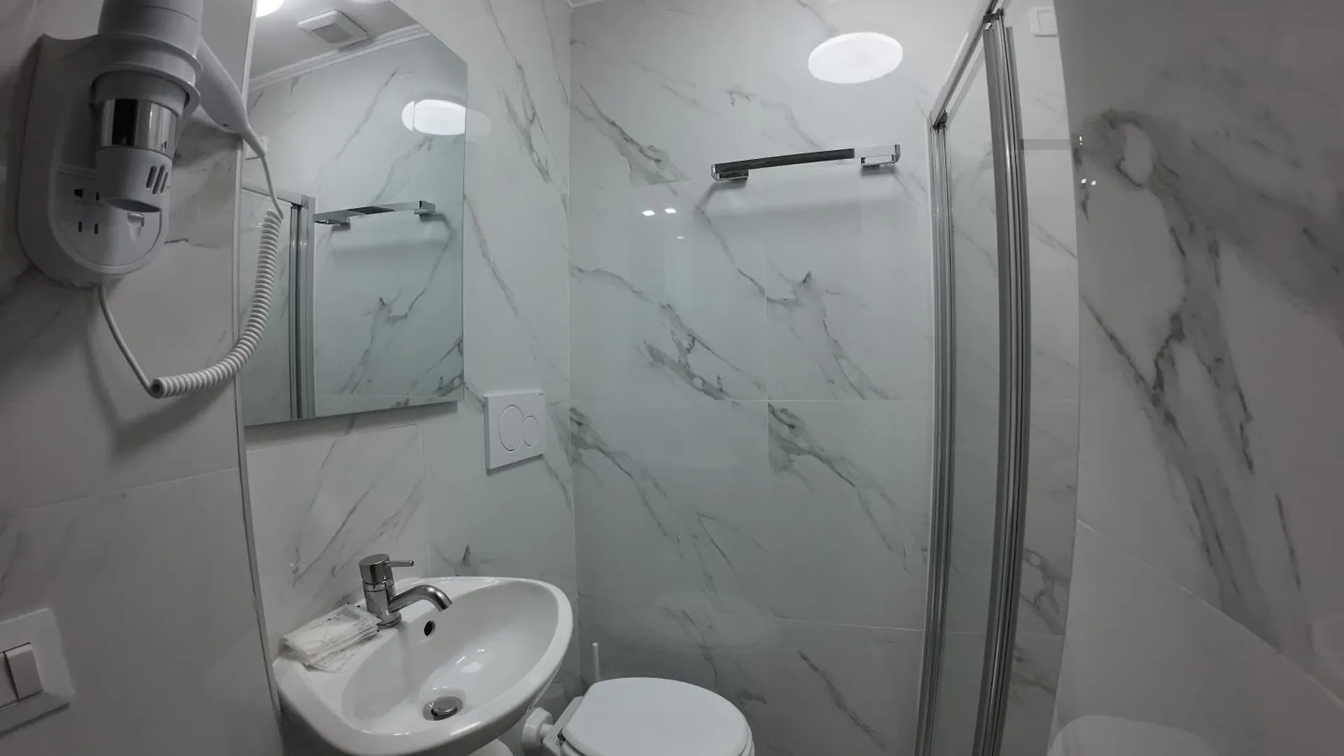 Kaydee Guesthouse Rome